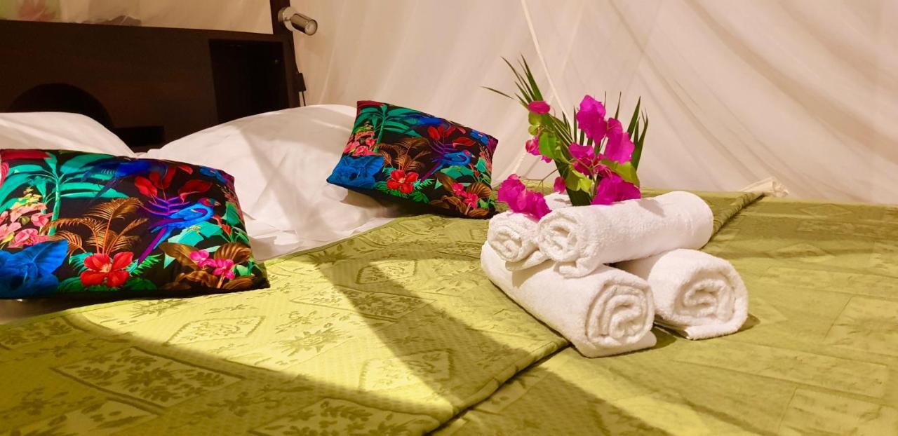 Mabouya Ecolodges Deshaies Esterno foto