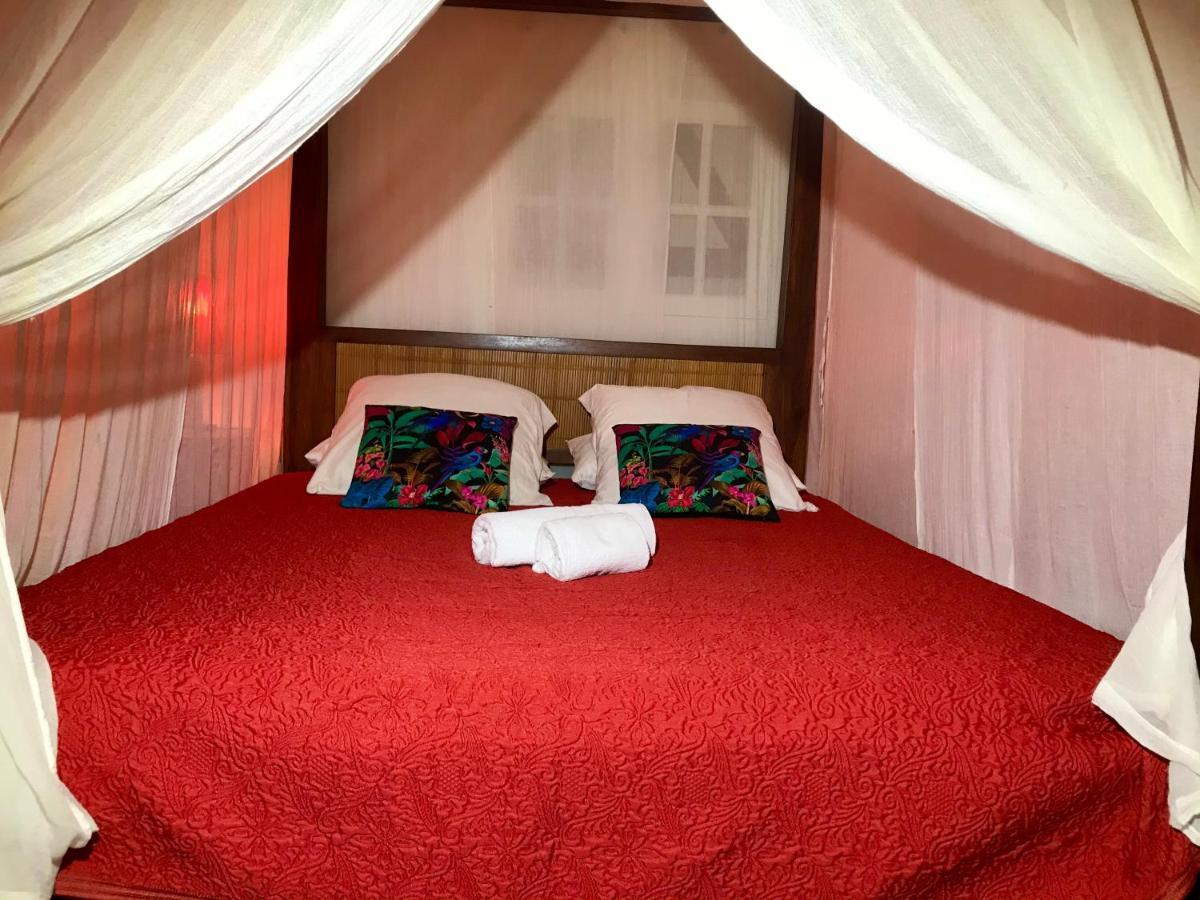 Mabouya Ecolodges Deshaies Esterno foto